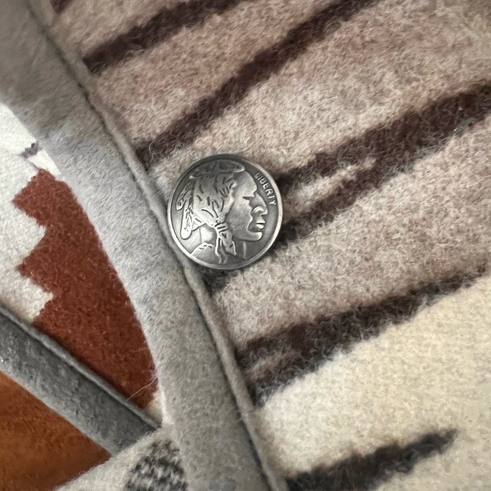 Pendleton Kraffs Long Overcoat Reversible Like New size XS but can fit up to a M - Picture 5 of 5